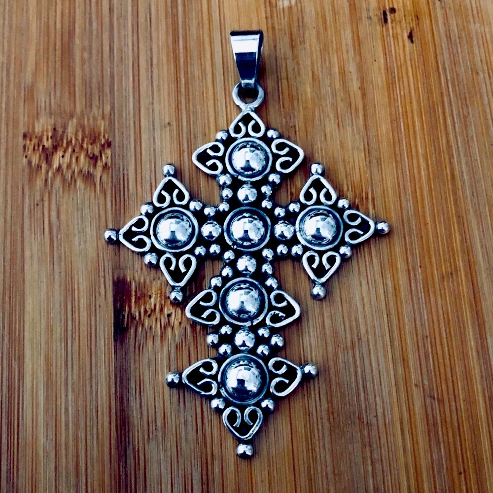 $156  Sterling Silver Estate Cross  26 Grams  Marked Signature MEXICO 925